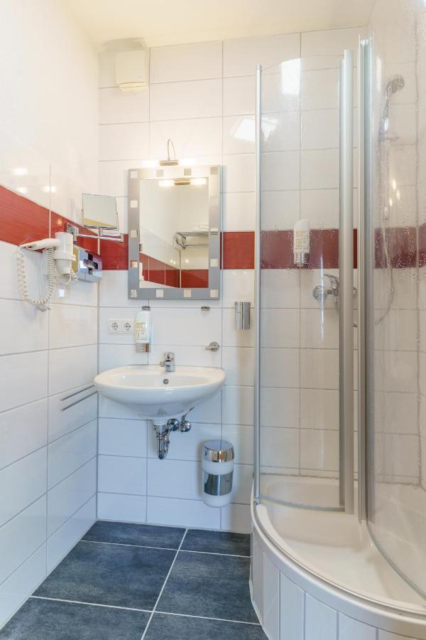 Hotel Rosenstein Heubach  ภายนอก รูปภาพ