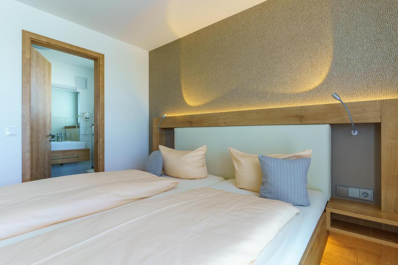 Hotel Rosenstein Heubach  ภายนอก รูปภาพ