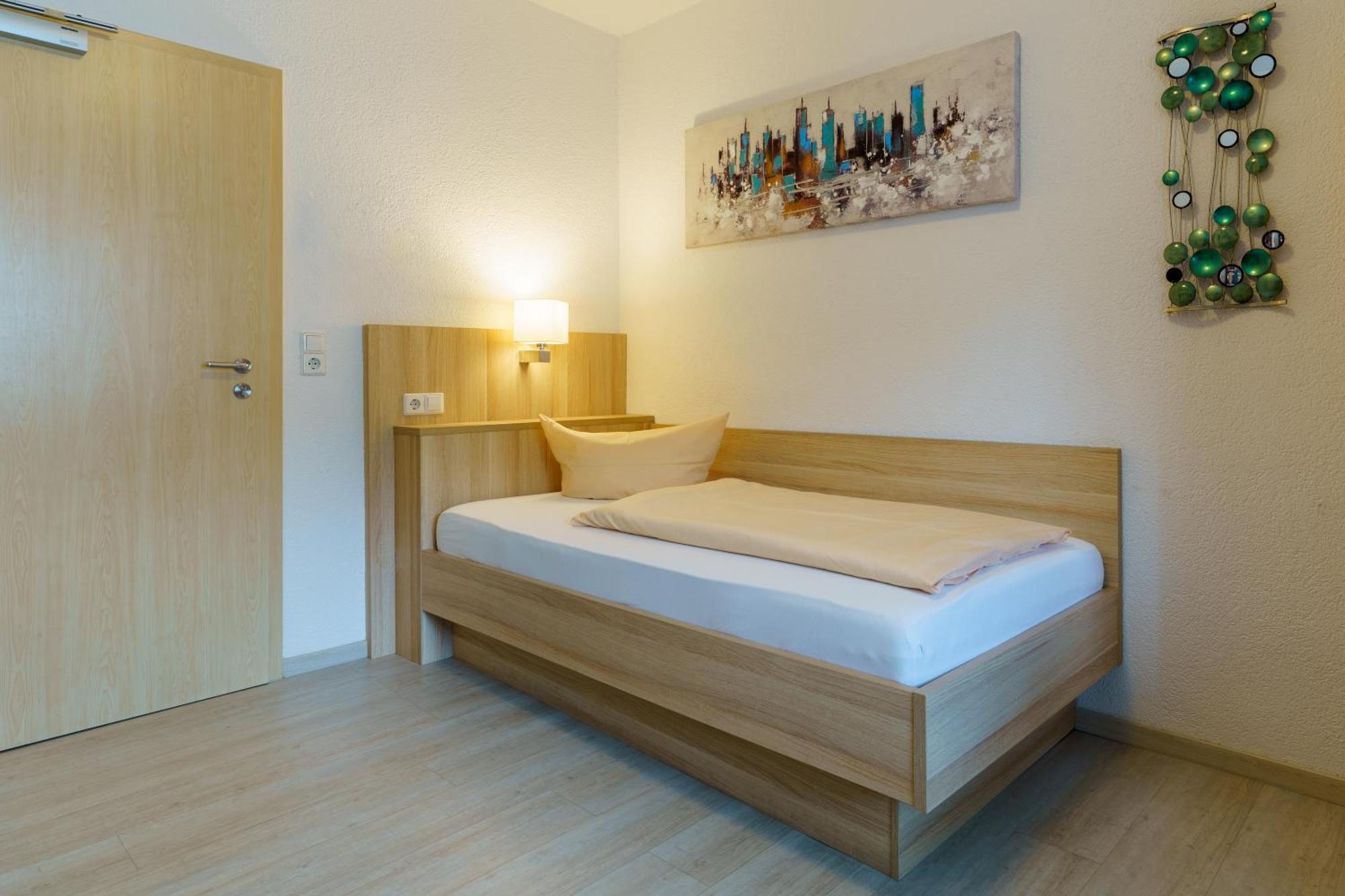 Hotel Rosenstein Heubach  ภายนอก รูปภาพ