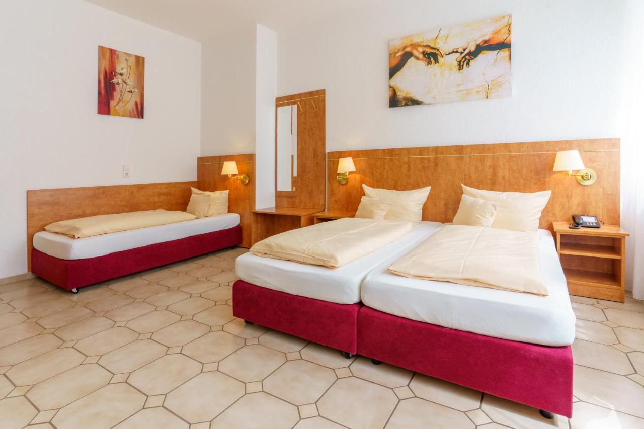 Hotel Rosenstein Heubach  ภายนอก รูปภาพ