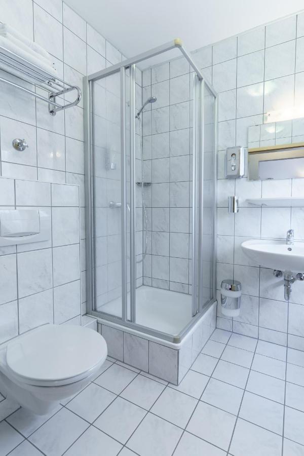 Hotel Rosenstein Heubach  ภายนอก รูปภาพ