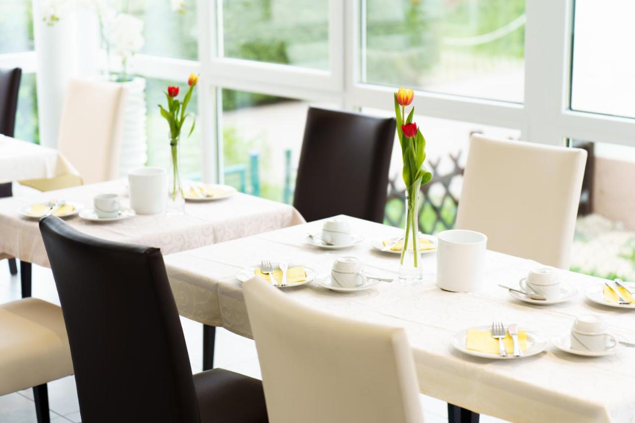 Hotel Rosenstein Heubach  ภายนอก รูปภาพ