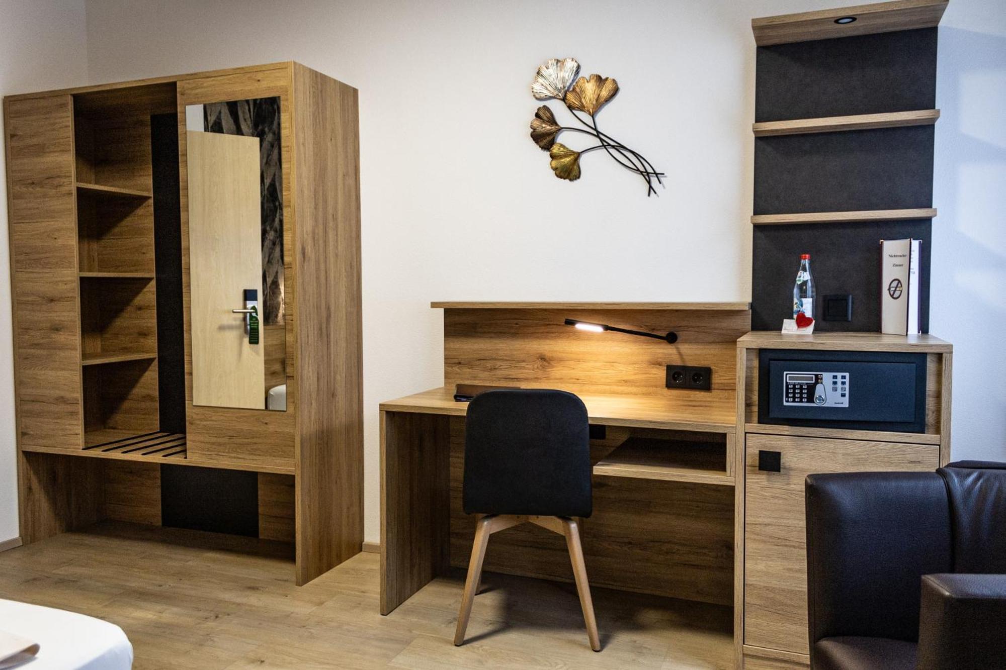 Hotel Rosenstein Heubach  ภายนอก รูปภาพ