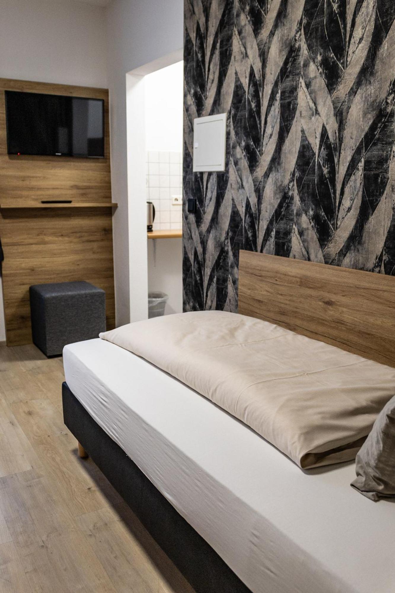 Hotel Rosenstein Heubach  ภายนอก รูปภาพ